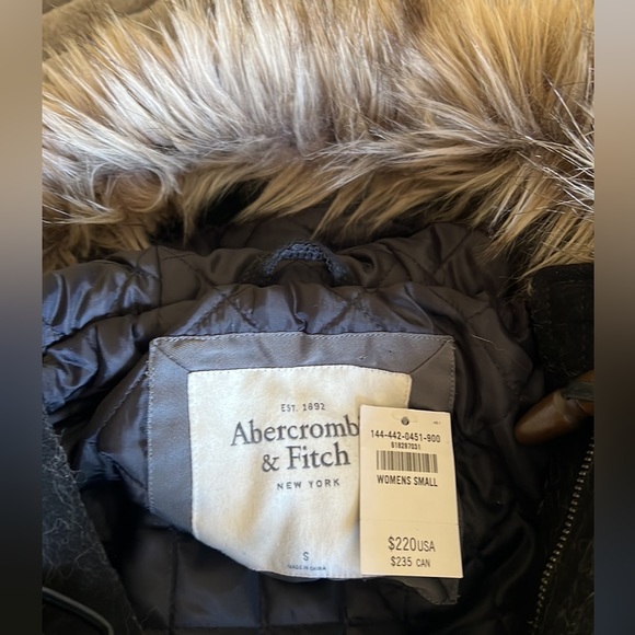 Abercrombie and Fitch blogger favorite Togo black wool faux fur collar jacket Sm - Picture 7 of 8